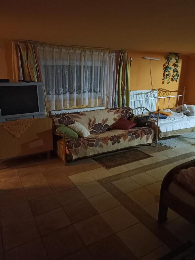 Toth Apartman Telkibánya Exteriér fotografie